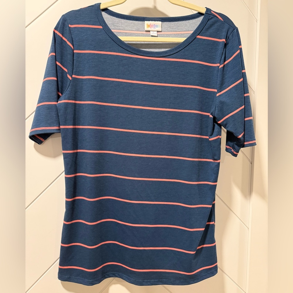 LuLaRoe Gigi Navy and Pink Fitted Short Sleeve Tee